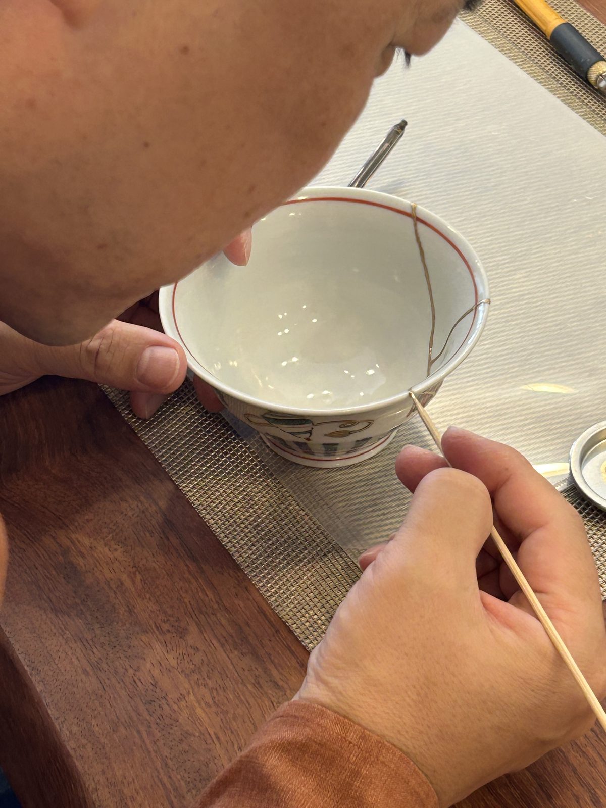 Following the crack by hand